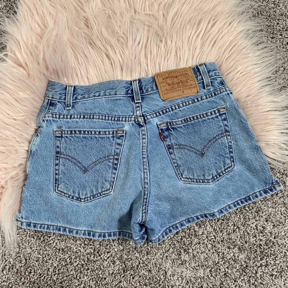 Vintage high waisted Levi’s 2 pairs size 5